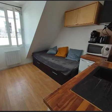 Cocon Avec Vue Imprenable - Face Gare Flandres 4 Pers Apartment